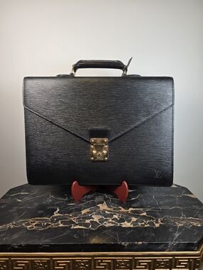 Louis Vuitton Vintage Epi Leather Serviette Ambassadeur Made in Feb 2000 France